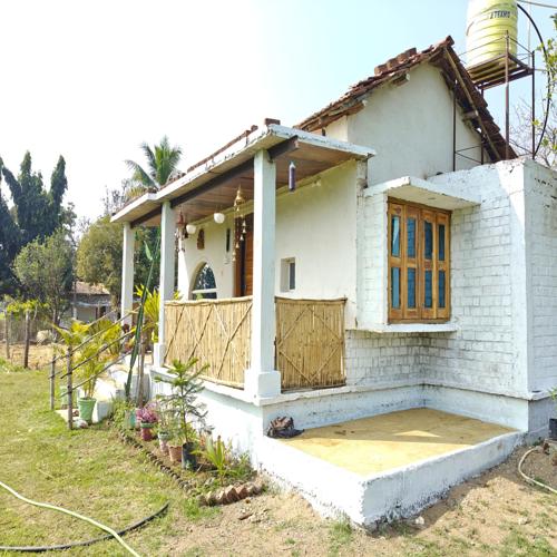 Amatya Homestay, Handia